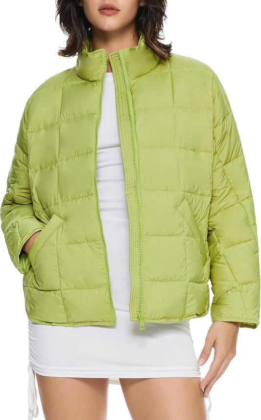 Aurlane Women's Cropped Puffer Jacket Quilted Lightweight Oversized Down Coat Zip Up Spring Short Padded Outwear